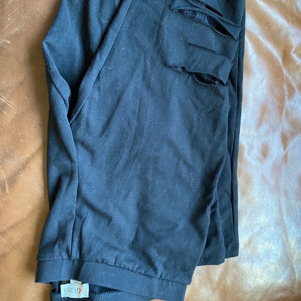 Black leggings - size small